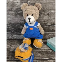 Handgemachter gehäkelter Teddybär mit Kleidung – ca. 33 cm