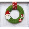 Handgemachter Strickkranz Weihnachten – Kleiner Wandkranz mit Weihnachtsmann, Advent Türkranz 17,5cm