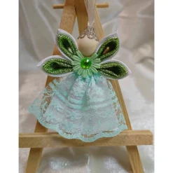 Handgemachter Weihnachtsengel in Mintgrün – festlich und elegant
