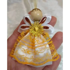 Handgemachter Weihnachtsengel in Orange – festlich und elegant