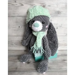 Handgemachtes Kuscheltier Hase „Minti“