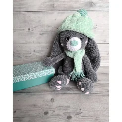 Handgemachtes Kuscheltier Hase „Minti“