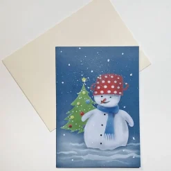 Handgemalte Weihnachtskarte Schneemann mit bunten Tannenbaum, Grußkarte Weihnachten