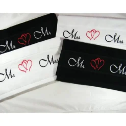 handgesticktes Handtuch Mr + Mr weiß oder schwarz mit Herz Geschenk zur Hochzeit zweier Männer