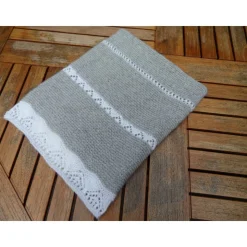 Handgestrickte Babydecke aus Baumwolle, Merinowolle und Alpaka – Grau Weiß – 81x83 cm