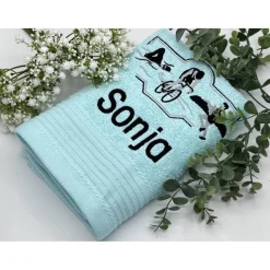 HANDTUCH ( 50 x 100 cm ) + mit Stickmotiv *Triathlon* + Name / Personalisiert