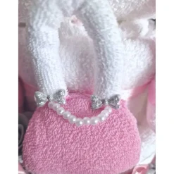 Handtuchtorte Geschenk für Frauen – Wellness, Handtaschen & Kosmetiktücher – Originelle Geschenkidee zum Geburtstag & Jahrestag