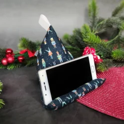 Handykissen / Sitzsack NUSSKNACKER  - Smartphonestütze, Tabletkissen, Kirschkernfüllung | RÄUBERKIND