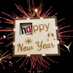 Hanuta Geschenkbox Holz – Liebevoll graviert, nachhaltig & wiederverwendbar – Perfekt für Geburtstag,Ostern & Silvester