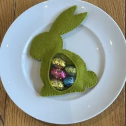 Hase - Häschen sitzend - Osterhase zum befüllen