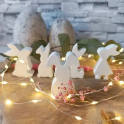 Hasenbande aus Raysin – Handgemachte Osterhasen Deko für dein Zuhause