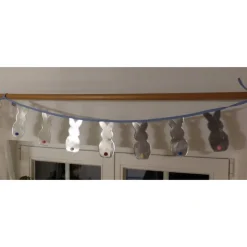 Hasen-Girlande, Wimpelkette, Osterhasen, Alu-Upcycling-Unikat