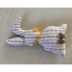 Hasenpaar aus geblümtem Baumwollstoff, genähte Hasen im Set für Frühjahrs- und Osterdekoration