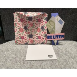 Hübsche Karte mit Blumenmotiv, mit Umschlag