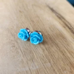 hellblaue Blumen Ohrringe silberfarbe Ohrstecker