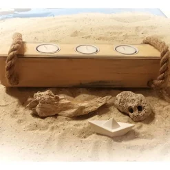 Hellgelber Teelichthalter im 