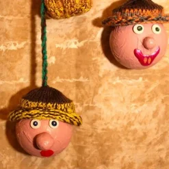 Herbstdeko KUGELWICHTEL KÜRBIS Handgemachte Wichtel aus Kunststoffkugeln für Deine Herbstdekoration