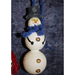 Herbstdeko SCHNEEMANN-DUO ROT/BLAU 2er Set Handgemachte Hängedeko aus Kunststoffkugeln für Deine Winterdeko