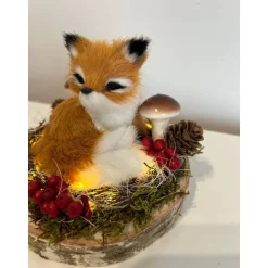 Herbstgesteck Herbstdeko auf einer Baumscheibe Wohndeko Fuchs