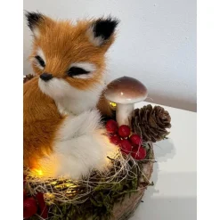 Herbstgesteck Herbstdeko auf einer Baumscheibe Wohndeko Fuchs