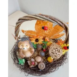 Herbstliche Tischdeko Igel im Korb – Unikat Deko 20x20 cm für den Herbst