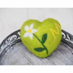 HERZ * FILZHERZ * FRÜHLING * AUF WUNSCH ANFANGSBUCHSTABEN * 100 % WOLLE * Produkt #557493