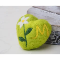 HERZ * FILZHERZ * FRÜHLING * AUF WUNSCH ANFANGSBUCHSTABEN * 100 % WOLLE * Produkt #557493