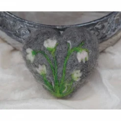 HERZ * FILZHERZ * ZUM VERSCHENKEN * ZUR DEKORATION * OSTERN * FRÜHLING * 100 % WOLLE * Produkt #558990