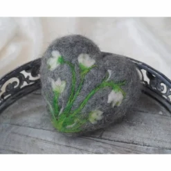 HERZ * FILZHERZ * ZUM VERSCHENKEN * ZUR DEKORATION * OSTERN * FRÜHLING * 100 % WOLLE * Produkt #558990