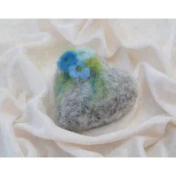 HERZ * FILZHERZ * ZUR DEKORATION * FRÜHLING * 100 % WOLLE * HANDGEARBEITET * GRAU/BLAU * Produkt #717471