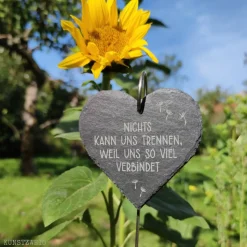 Herz Grabschmuck, Schieferherz Grabdekoration, gravierte Schiefertafel zur Trauerbekundung, Grabdeko zu Allerheiligen/Al