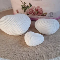 Herzen im 3er Set als Geschenk Valentinstag Muttertag Hochzeit Herzensgeschenke Mitbringsel aus Reliefgießmasse