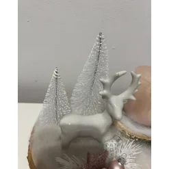 Hirsch auf Baumscheibe mit Kerze Weihnachtsdeko