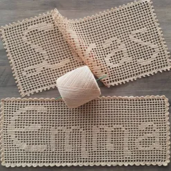 Häkeldeckchen mit Namen Emma / Lukas, Andenken zur Geburt