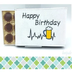 Hülle für Haselnusspralinen