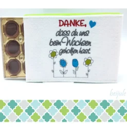 Hülle für Haselnusspralinen