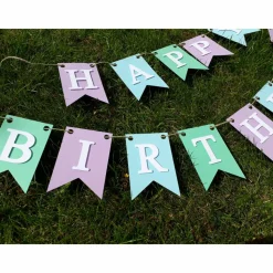 Hochwertige Girlande zum Geburtstag Happy Birthday Wimpelkette aus Papier auf Wunsch personlisiert mit eigenem Namen