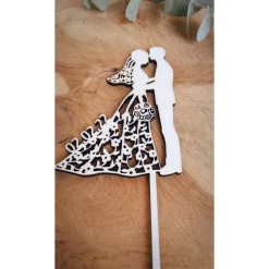 Hochzeits Cake Topper Brautpaar mit Datum / Kuchendeko Hochzeit Mr & Mrs / Hochzeitstorte / Mann und Frau