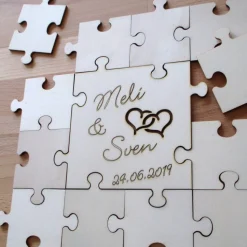 Hochzeits- Gästepuzzle aus Holz, 13-teilig 4 x 4