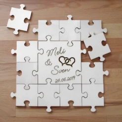 Hochzeits- Gästepuzzle aus Holz, 13-teilig 4 x 4