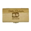 Hochzeitsgeschenk -  kleine, personalisierte Holzkiste mit Gravur von Namen und Datum
