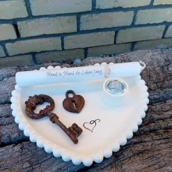 Hochzeitsgeschenk Herzschale Stabkerzenständer „Schlüssel zu meinem Herzen“ zzgl. Kerze