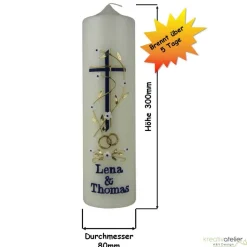 Hochzeitskerze mit Enzian-Kreuz, personalisierbar, elfenbein mit goldenen Trauringen und Blütenranke, Hochzeitsdeko