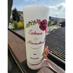 Hochzeitskerze Rustik weiß inkl. Teelicht - Blütenkranz und Trockenblumen in Brombeere-Altrosa-Gold