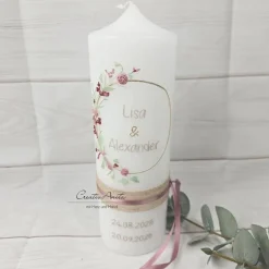 Hochzeitskerze weiß mit zarten Blümchen in altrosa-bordeaux 250x80 mm