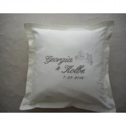 Hochzeitskissen bestickt