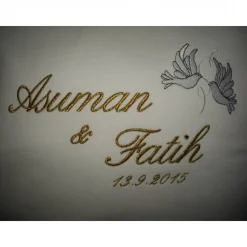 Hochzeitskissen bestickt