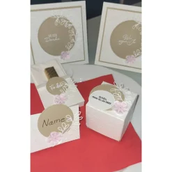 Hochzeits-Papeterie von der Einladung bis Gäste-Goodies