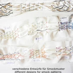 HOCHZEITSSCHAL mit HANDSMOCK + PERLEN Chiffontuch Brauttuch, weiße Stola