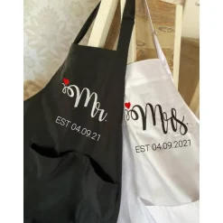 Hochzeitsschürzen Set,Das Geschenk für Braut und Bräutigam oder zum Hochzeitstag, Hochzeitsgeschenk personalisiert